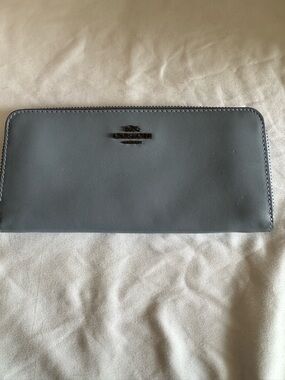 Coach Leather Zip Wallet in Gray